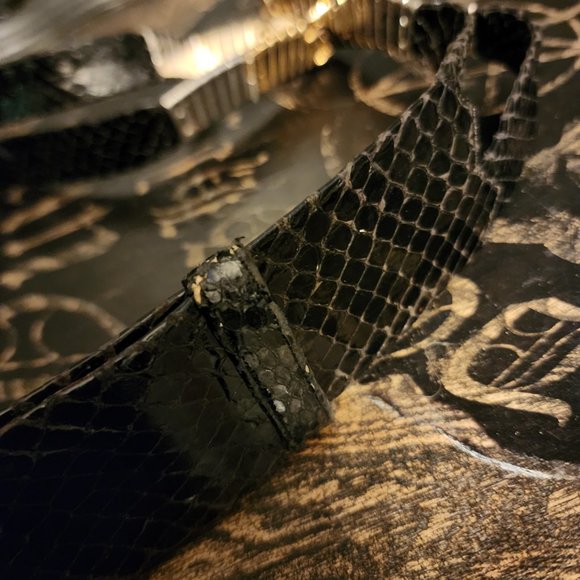 Vintage 70s 80s Judith Leiber Black Snakeskin Expandable Belt Gold Buckle - Picture 13 of 14